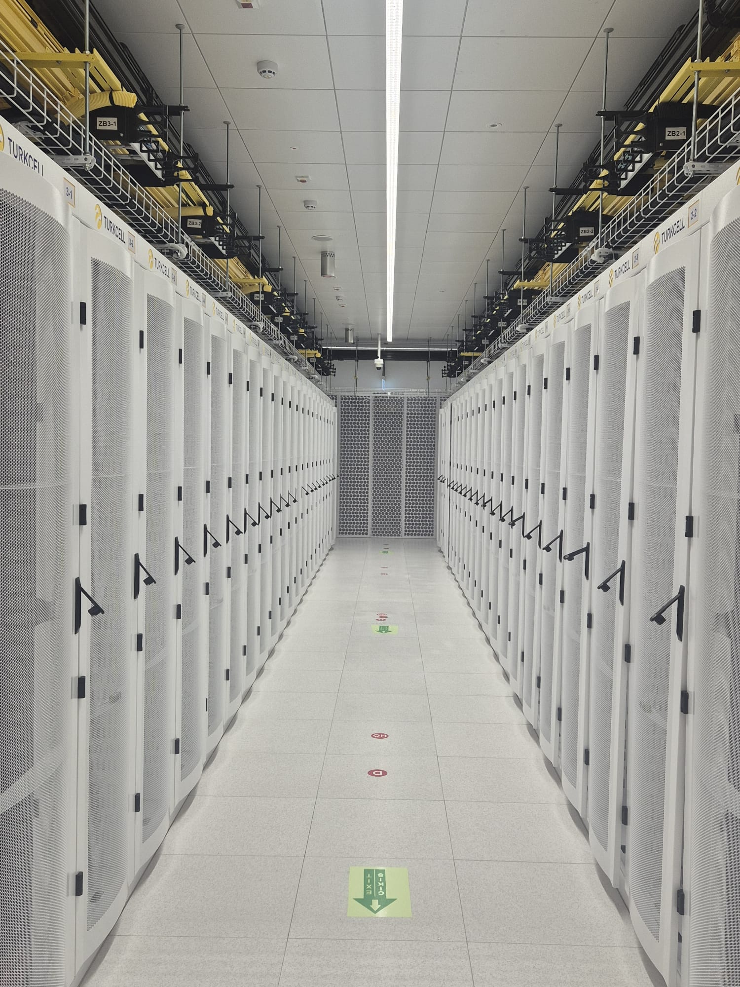 Mission-critical data center infrastructure delivered by Commwork ICT